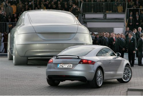 Торжественный старт производства. Audi TT — не игрушечная, а вполне настоящая. Просто ее…
