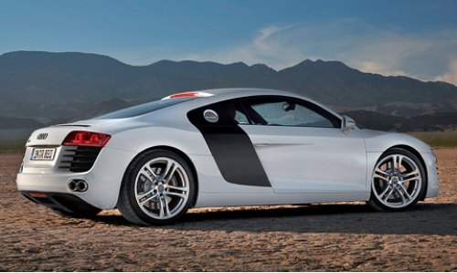 Среднемоторный Audi R8 тоже получит дизельный мотор.