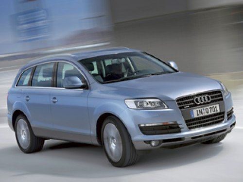 Audi Q7 впору называть тепловозом: из 4 предлагаемых для неё двигателей — 3 турбодизельные.