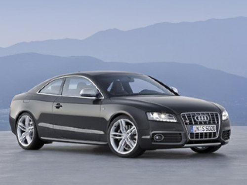 Вот так выглядит Audi S5. Впрочем, гораздо более дешёвая Audi A5 S-line выглядит почти точно также.