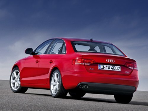 Кардинальных дизайнерских перемен во внешности не обнаружено. Audi придерживается своей проверенной…