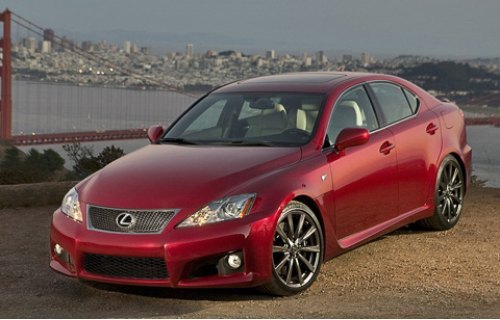 Главной задачей «темной лошадки» от Lexus — седана IS-F — станет борьба с могучими немецкими…