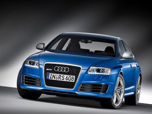 Максимальная скорость седана Audi RS6 ограничена на уровне 250 км/ч. Для особо неугомонных планку…