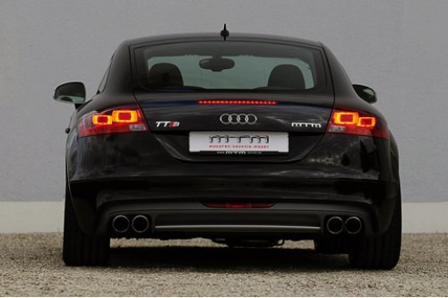 Стандартные диски заменены оригинальными MTM bimoto, обутыми в шины Michelin Pilot Sport PS2…