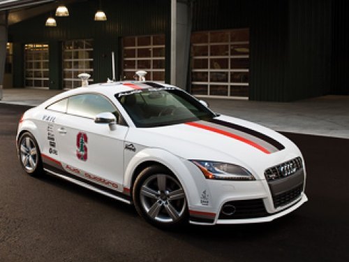 «Ливрея» робокара создана по мотивам раскраски чемпионского болида Audi quattro, на котором Вальтер…