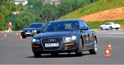 Продвинутый курс Audi — это сбор в полдень, полчаса теории и пять с половиной часов практики на…