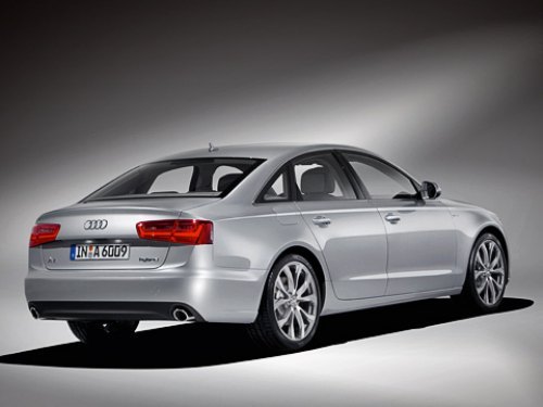Переднеприводный седан Audi A6 Hybrid может ускоряться до 100 км/ч, используя при этом лишь…