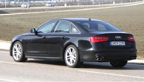По неофициальным данным, в Германии Audi S6 оценят на уровне 80 тысяч евро.