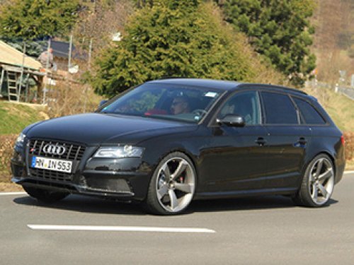 Отметку «100 км/ч» седан Audi RS4, предположительно, покорит спустя 4,6 с после старта, а универсал…