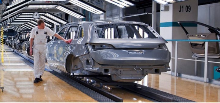 Главным же локомотивом компании Audi на российском рынке является кроссовер Q5. В прошлом году наши…