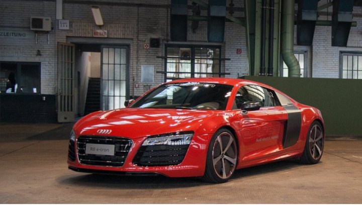Ожидается, что купе Audi R8 второго поколения будет представлено уже в следующем году, поэтому,…