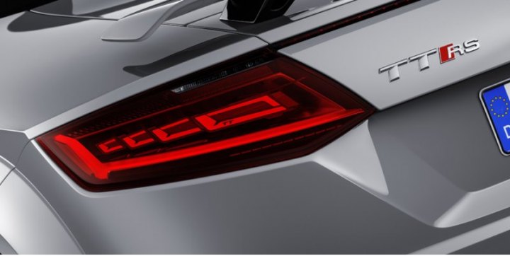 Впервые на серийных Audi в виде опции предложены фонари на основе ультратонких органических…