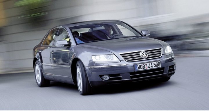 Довольно редкий дефект был обнаружен на седанах Volkswagen Phaeton и Audi A8, проданных в нашей…