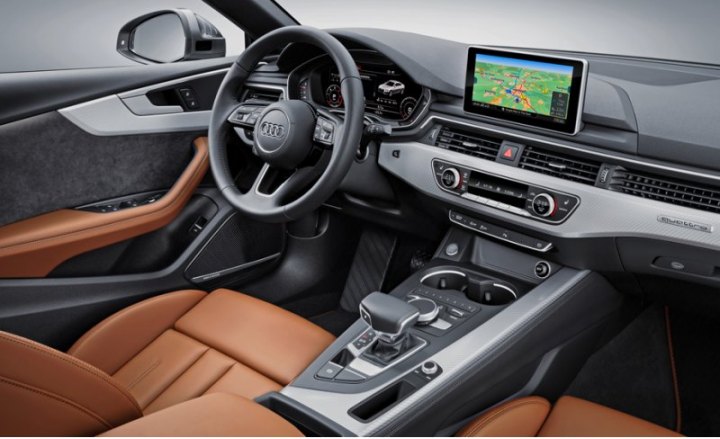 В стандартное оснащение хэтча Audi A5 Sportback входят: биксеноновые фары и светодиодные задние…