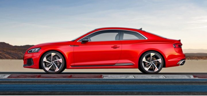 За отдельную плату доступна углепластиковая крыша, как на BMW M4. В стандартной комплектации…
