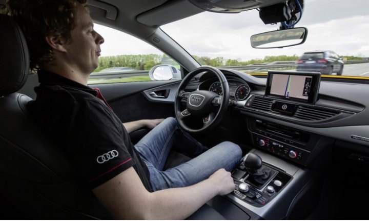 В Audi технологию машин с различной степенью автономности именуют «Пилотируемое вождение»…