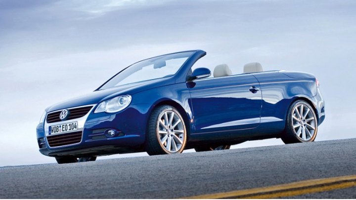 Даже немного обидно, что симпатичный Volkswagen Eos приходится вспоминать в таком негативном ключе.…