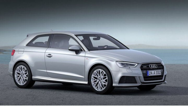 В России трёхдверная Audi A3 не продаётся, а вот в Германии она в линейке есть. Разница в цене…