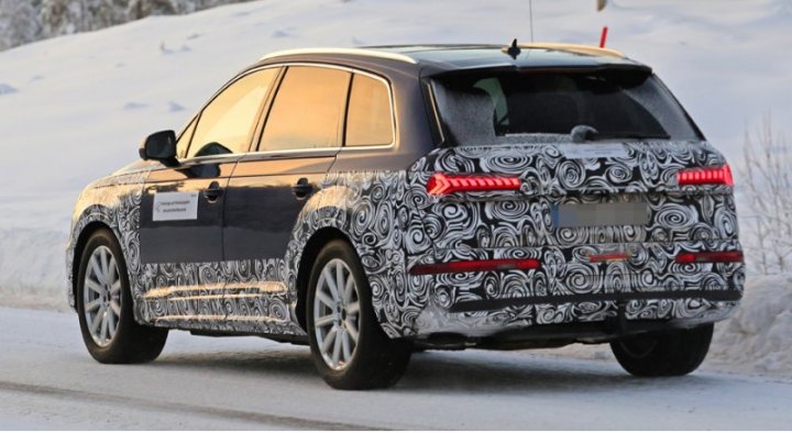 У фонарей поменялись и внешние контуры, и вся световая начинка. Фактически машине подарили новую…