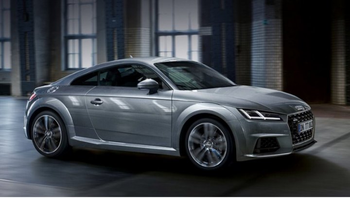 Семейство Audi TT обновилось летом 2018-го, а в феврале 2019-го рестайлинг настиг «заряженную»…