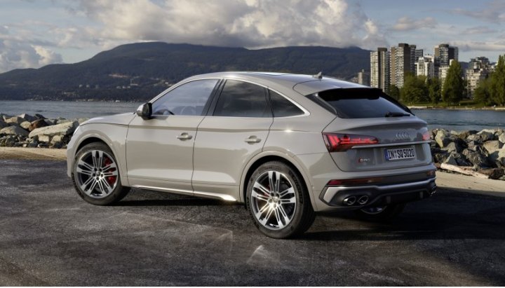 Версия SQ5 Sportback TDI оснащена полным приводом quattro и восьмиступенчатым «автоматом». Среди…