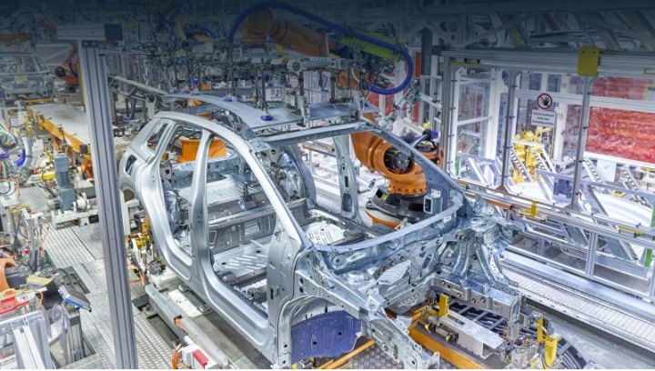 В Цвиккау Q4 делит линии с соплатформенным кроссовером Volkswagen ID.4. Там же в феврале началось…