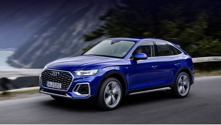 Sportback оказался на 645 500 рублей дороже просто модели Q5 в аналогичных комплектациях.