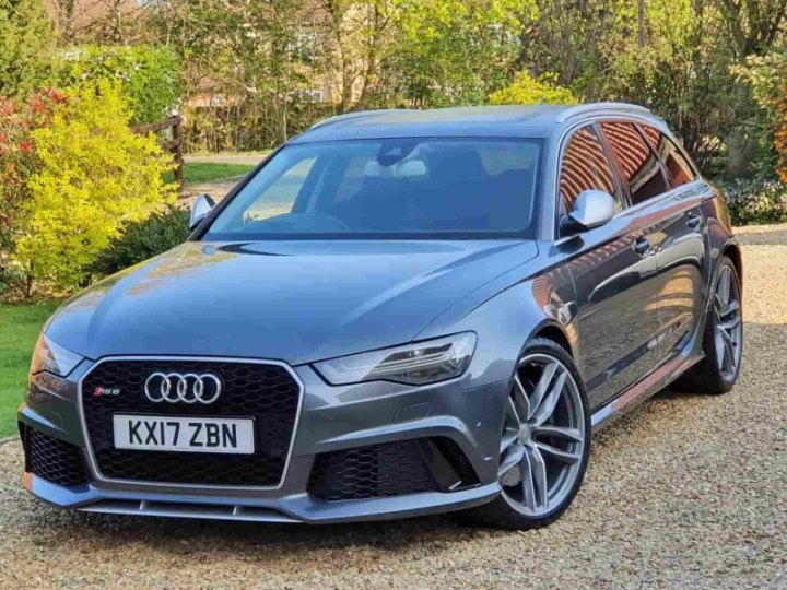 Универсал Audi принца Гарри продают за 4,6 миллиона рублей