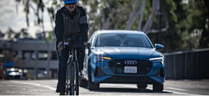 Компания Audi работает над подключенными технологиями для защиты велосипедистов на дороге