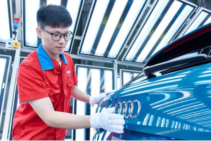 Chinanews сообщил, что недавний рекламный ролик BMW под названием «Liangcang x New BMW 8 Series»,…