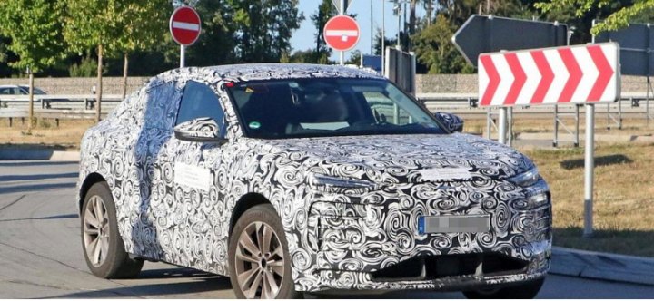 Кроссовер AUDI Q6 E-Tron Sportback 2024 года показали на шпионских фото