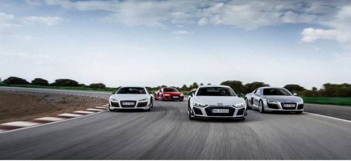 Компания AUDI представила гиперкар AUDI R8 Coupe V10 GT RWD 2023 года с мотором V10