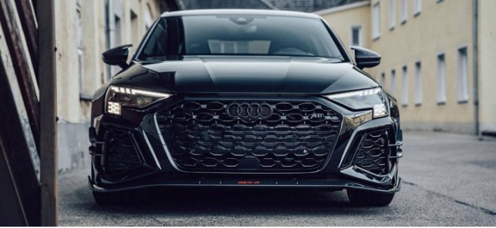 Спортседан AUDI RS 3 получил карбоновый обвес от ателье ABT и стал на 3 сантиметра ниже