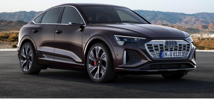 В России стартовали продажи нового электрического кроссовера Audi Q5 e-tron из КНР