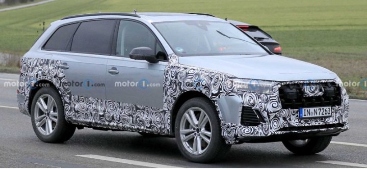 Кроссовер Audi Q7 скрывает второй рестайлинг с новыми передними и задними фарами