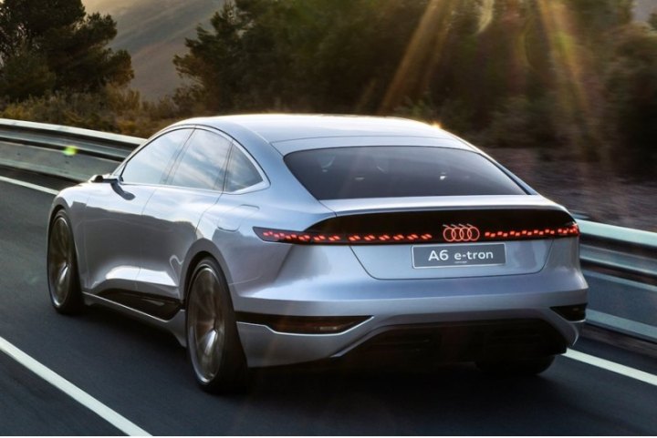 Уже давно известно, что Audi намерена стать брендом только для электромобилей, начиная с 2026 года,…