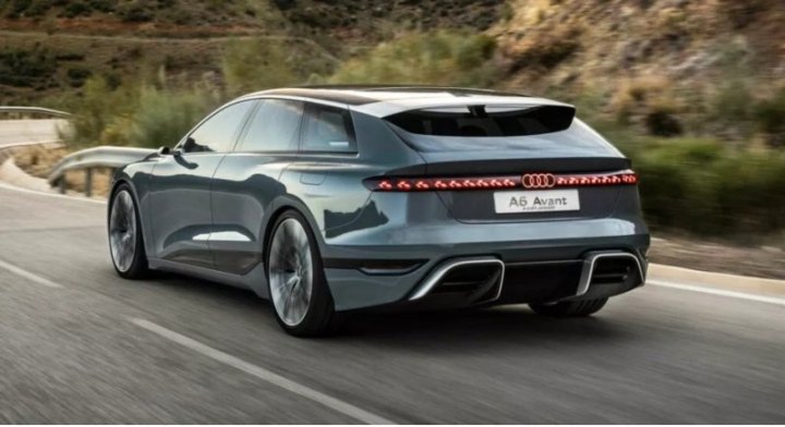 Лихте заявил, что он представил проекты будущих электрических моделей Audi RS «1000 менеджерам…