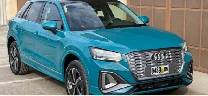 В России начались продажи электрических кроссоверов Audi Q2 e-tron за 3,75 млн рублей