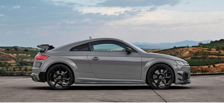 Водитель Audi TT RS оштрафован за езду с номерами в розыске