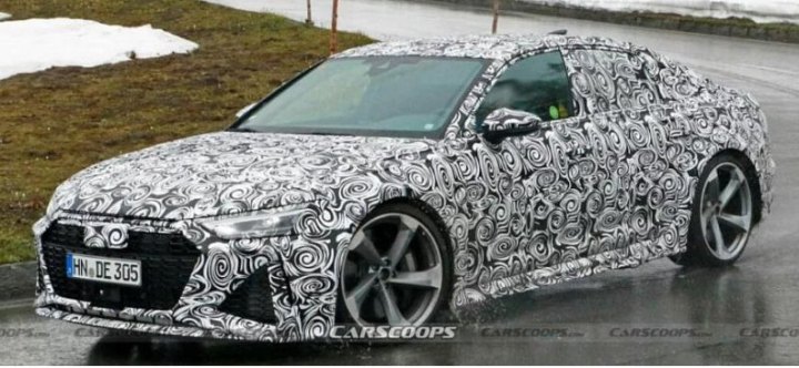 Гибридный Audi RS7 показали на первых шпионских фотографиях
