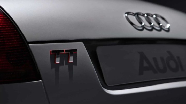 В дополнение к гонке на четверть мили стоя, команда Carwow также подвергла Audi пробежке полмили со…