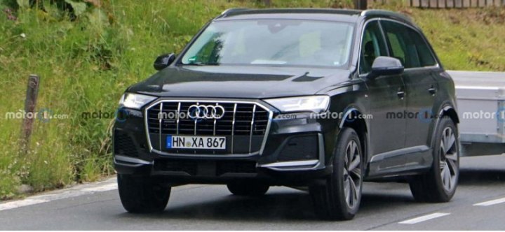 На тестах замечен первый прототип кроссовера Audi Q7 следующего поколения
