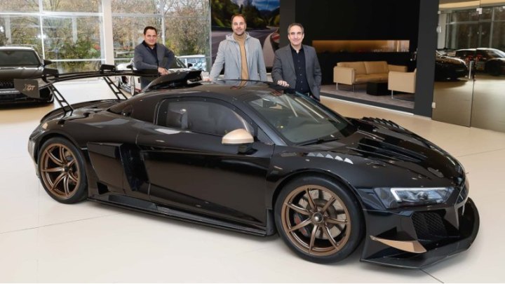 Audi прощается с R8, выпустив GT RWD ограниченной серией в 333 купе. Если это специальное издание…