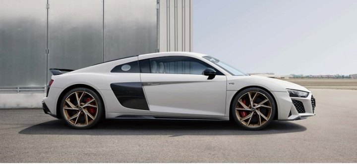 В Японии запущена финальная версия лимитированной модели Audi R8 Coupe Japan