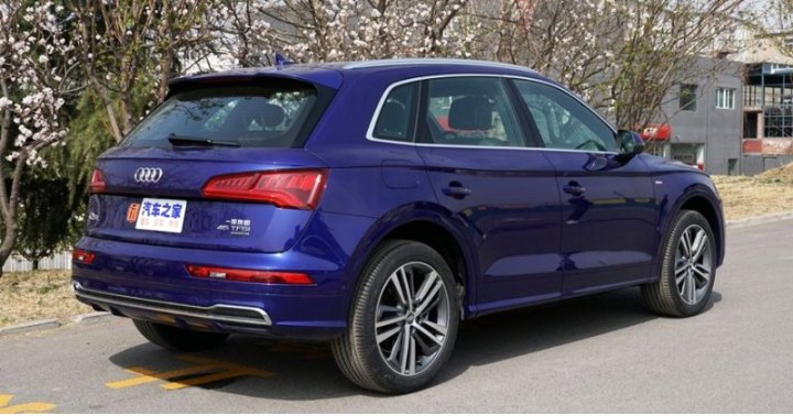 Оснащается Audi Q5L 2-литровым 190-сильным мотором в связке с «роботом» и полным приводом.  В…