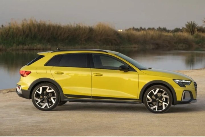 Audi подтвердила, что новый A3 allstreet выйдет на рынок с бензиновым и дизельным двигателем,…