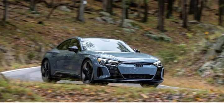 Audi E-Tron GT дважды отозвали из-за проблем с аккумулятором