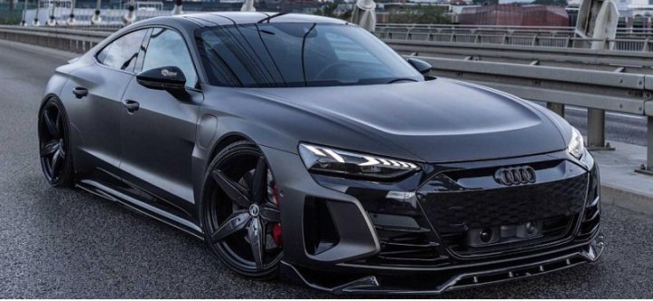Электрический Audi e-tron GT можно купить со скидкой в 1 873 151 руб.