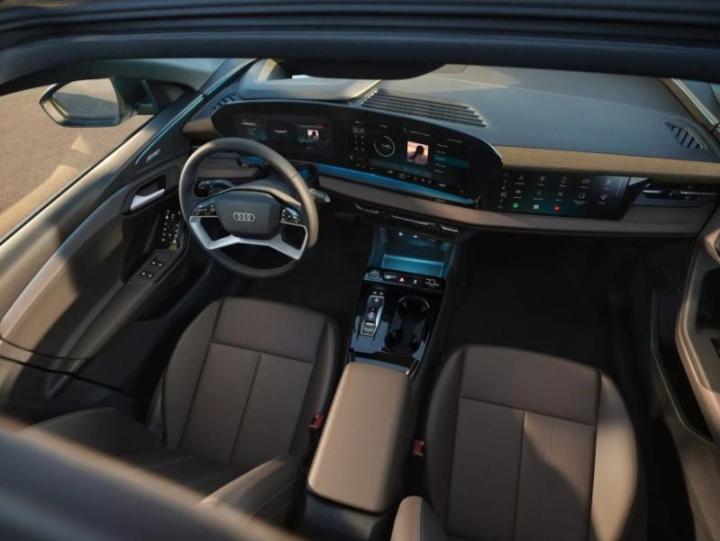 Эта конфигурация позволяет Q6 Sportback e-tron преодолевать первую сотню за 4,9 секунды, при этом…