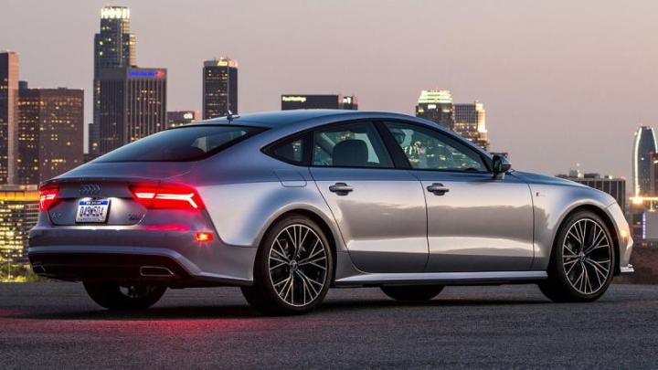 Опасно: более 20 000 Audi могут заглохнуть из-за батареи